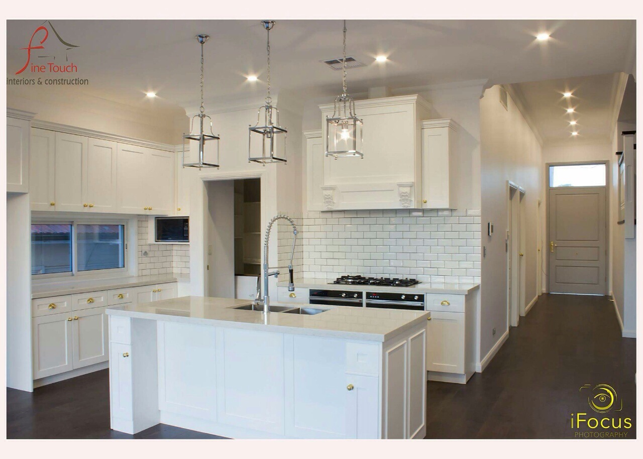 Monterey building new house